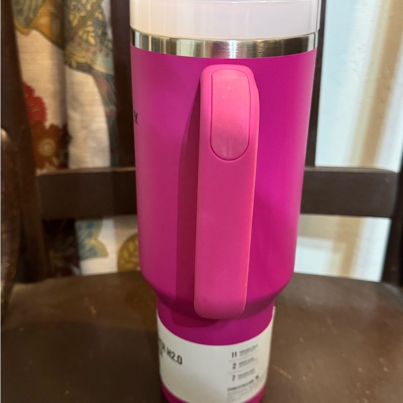 Stanley Fuchsia Quencher H2.0 Tumbler - Picture 4 of 6